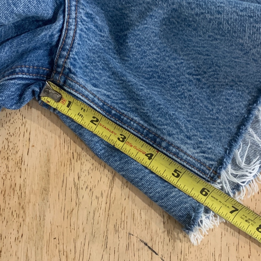 Abercrombie & Fitch High Rise Loose Short Size 27 6 in inseam - Picture 9 of 10